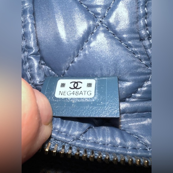 CHANEL CC denim Double Zip Vanity Case - Picture 14 of 14